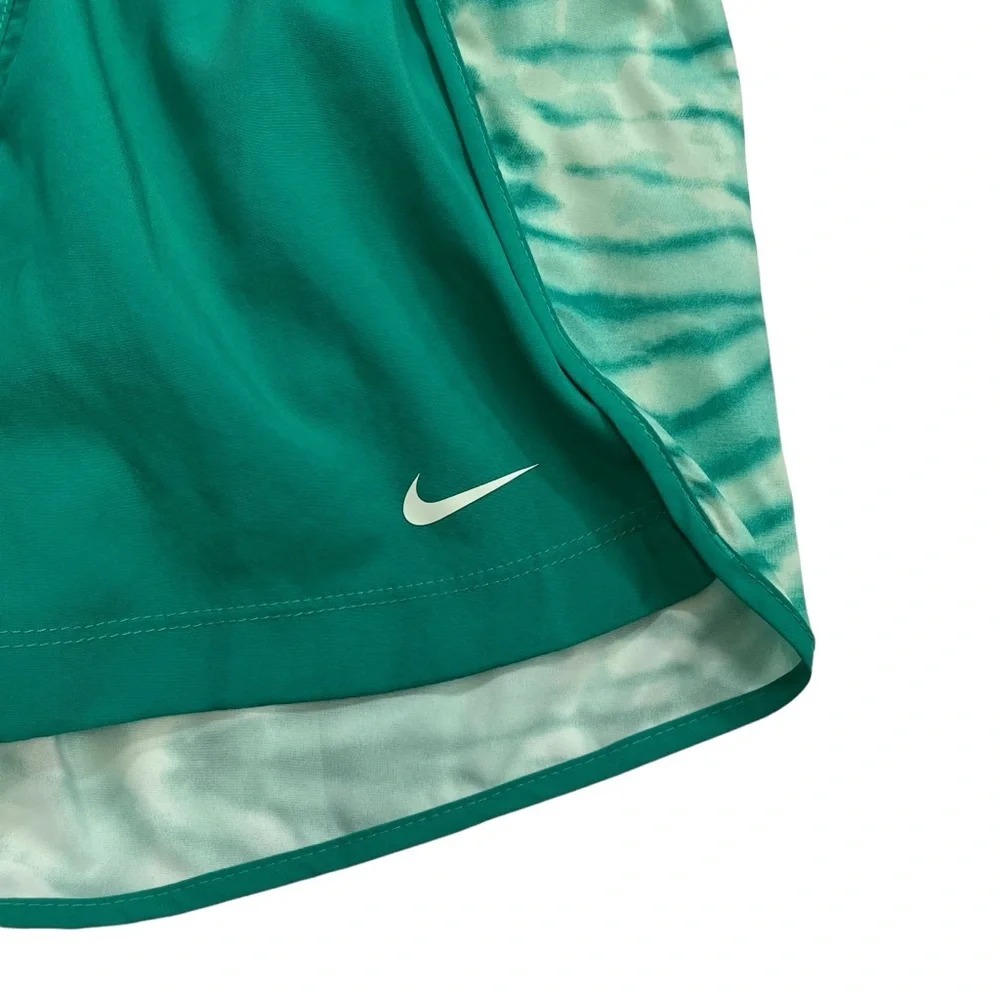 Nike girls green
